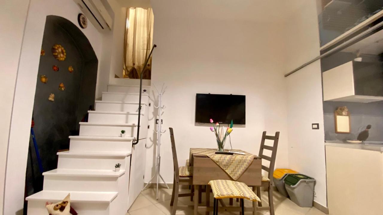 Zeus Charming Apartment Syracuse ภายนอก รูปภาพ