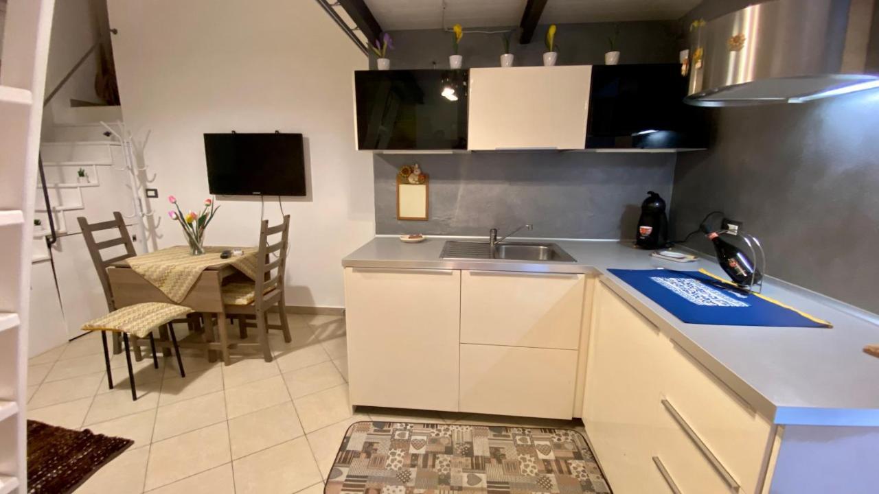 Zeus Charming Apartment Syracuse ภายนอก รูปภาพ